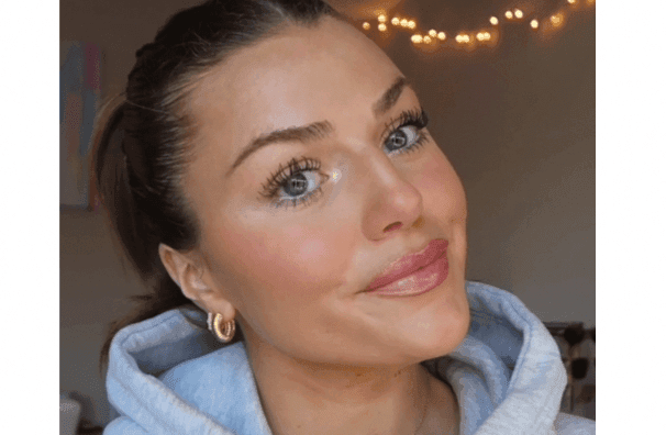 MAKEUP ROUTINE