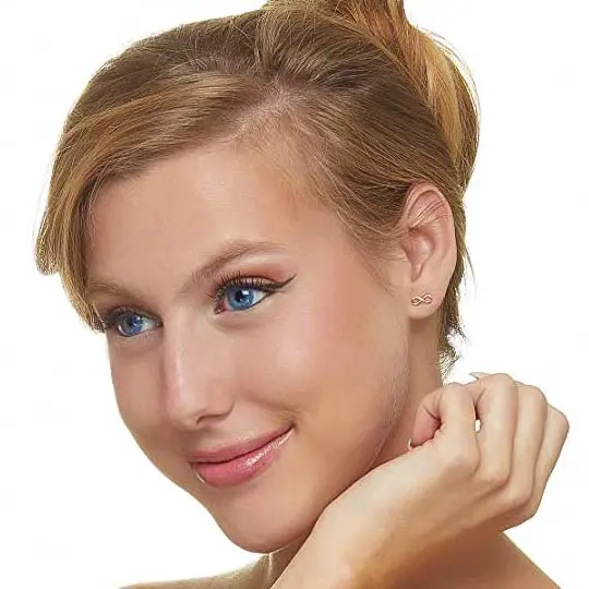 Ashley Taylor's Amazon Page