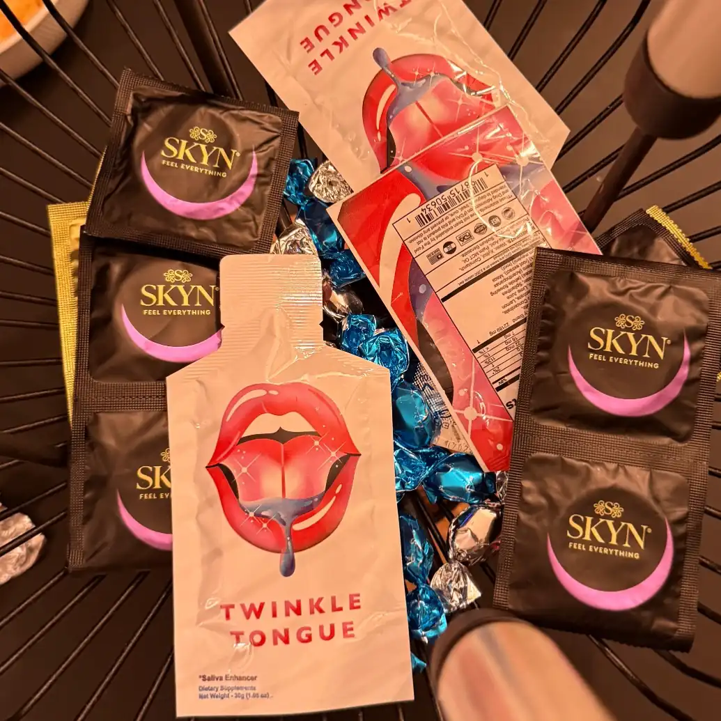 TWINKLE TONGUE - use code JENMARC for 💰discount💰