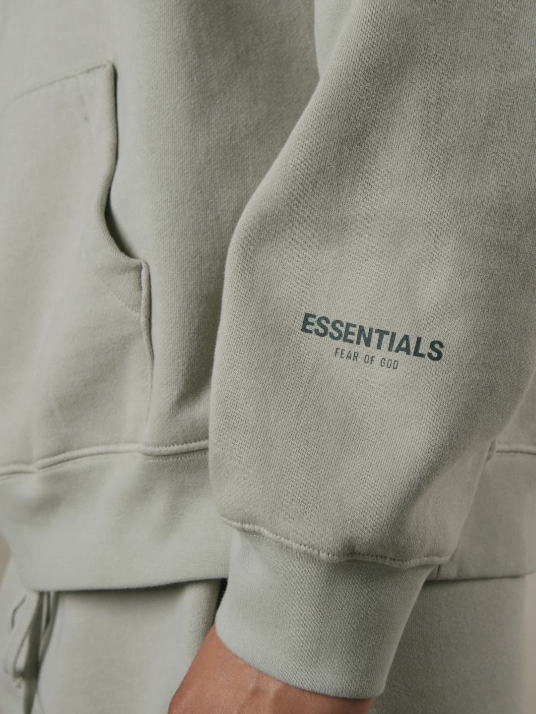 FEAR OF GOD ESSENTIALS | UP TO 60% OFF
