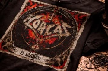 REMERA EL DIABLO + CERVEZA DE REGALO