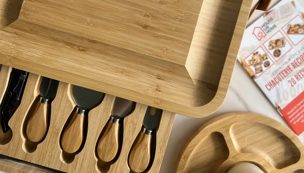 HouseUrHome Bamboo Charcuterie Board