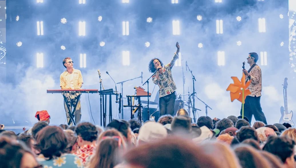 See Us Live (Tour Dates)