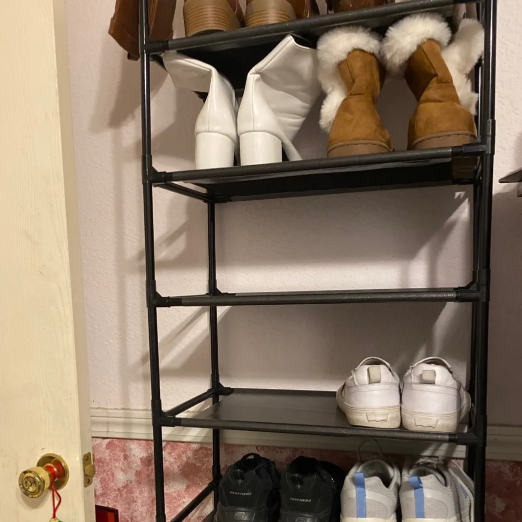 Shoe rack