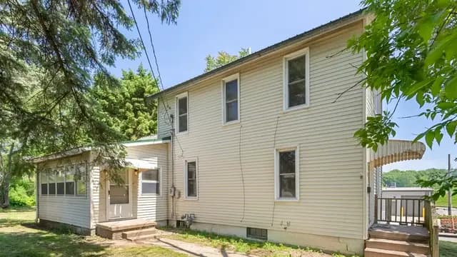 1001 E 6TH ST, Muscatine, IA 52761