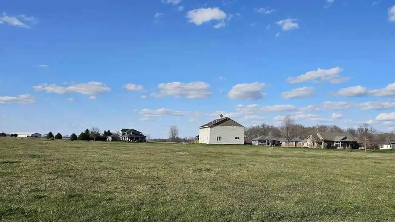 1437 Terrace Ln, West Liberty, IA 52776