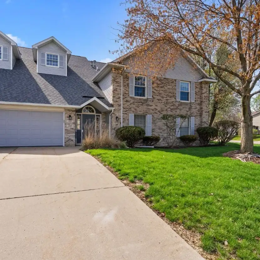 109 Cayman St, Iowa City, IA 52245