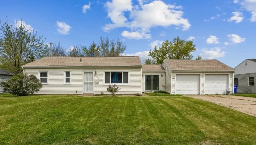  2424 8th Ave SW, Cedar Rapids, IA 52404 