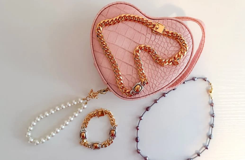 LUV AJ - 10% off - w.code OFFICIALKRISTIE