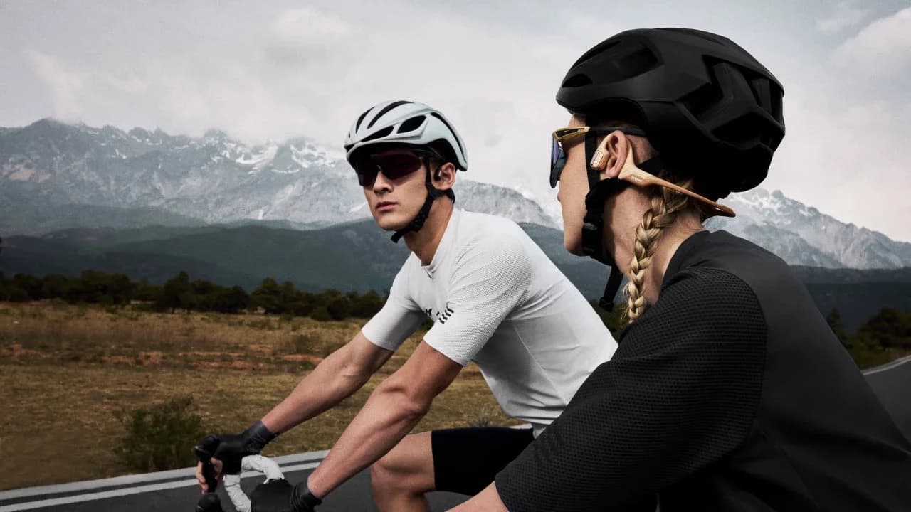 Open Ear Bone Conduction Headphones — The Rhythm of Intelligent Motion