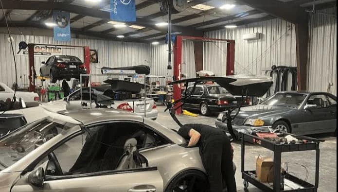 The Pit Indoor Kart Racing to Autotechnic
