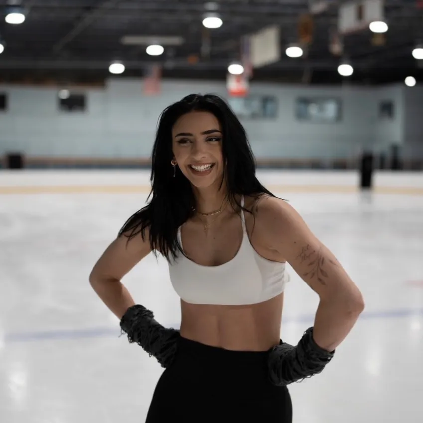 TikTok | thelizaalowe