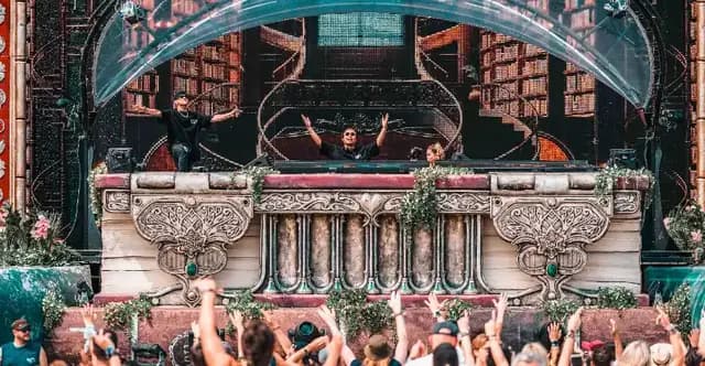 WhIsnu Santika - Tomorrowland Live Set 2024