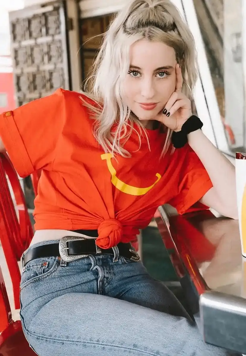 Carly Incontro X Mcdonalds
