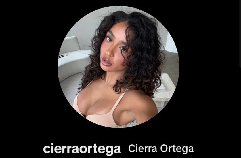 follow me on tiktok 🤳🏼
