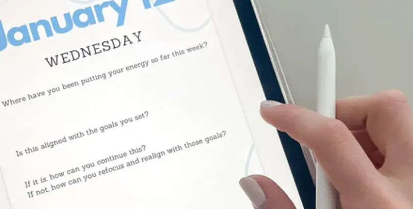 Get your Journal Prompt Planner 