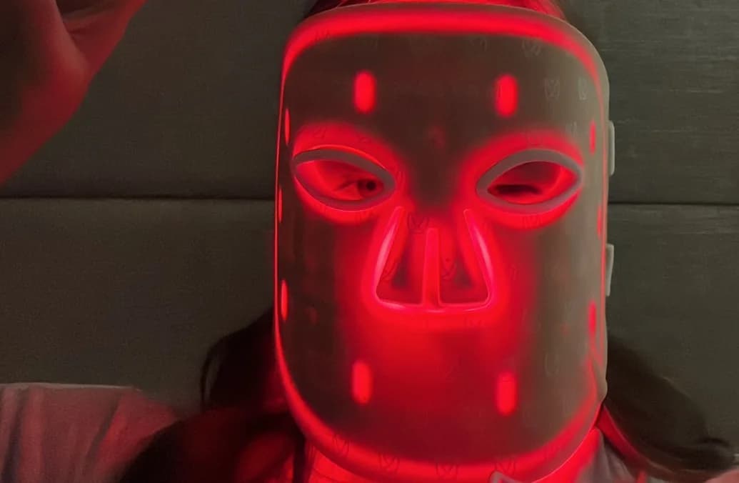 maysama LED light mask - code EMMAD