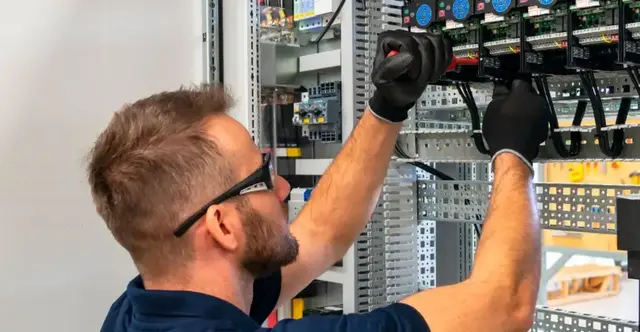 Top Calgary Electricians for Your Home and Business Needs