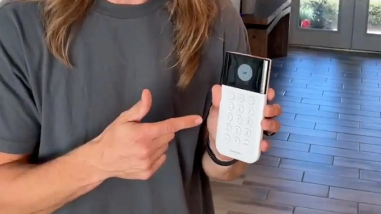A Home Protection Bundle by SimpliSafe and LeafFilter.