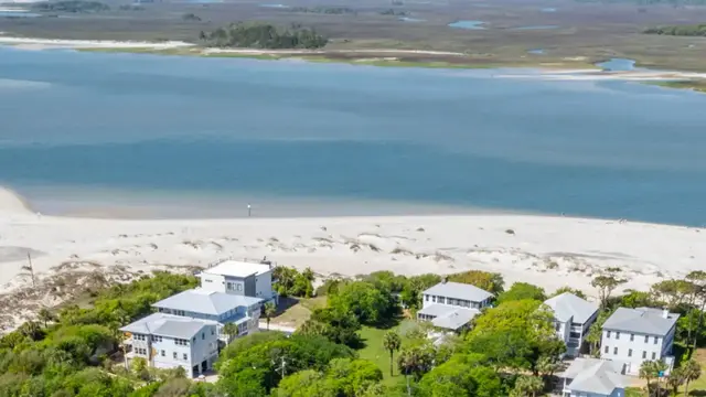 BOOK NOW with Seaport Vacation Homes