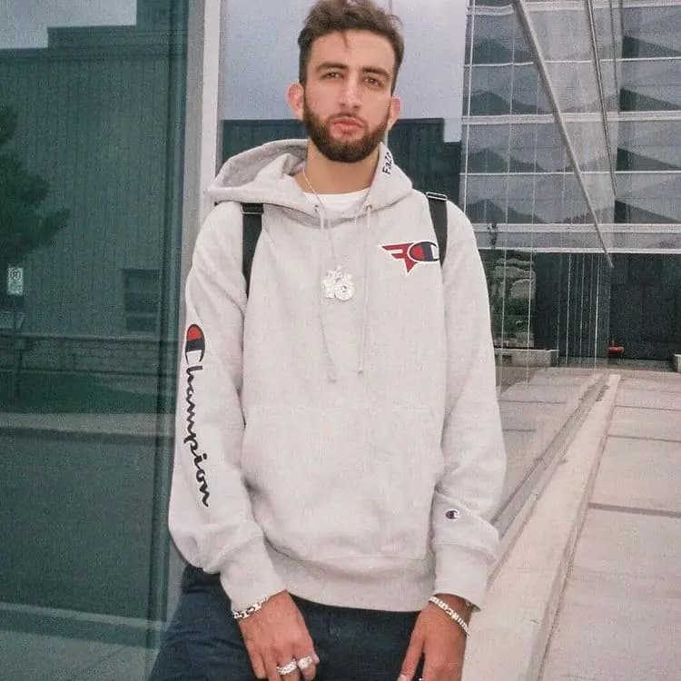 Effxayy's Amazon Page