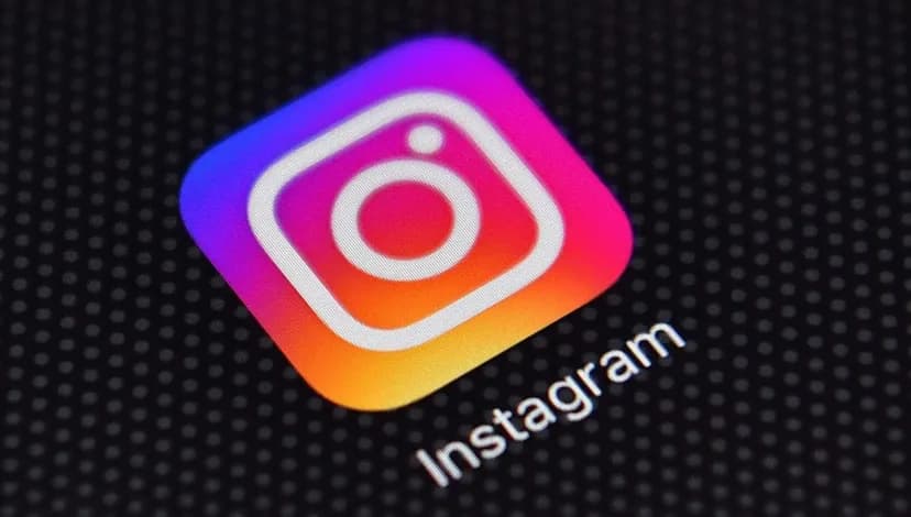 Instagram 