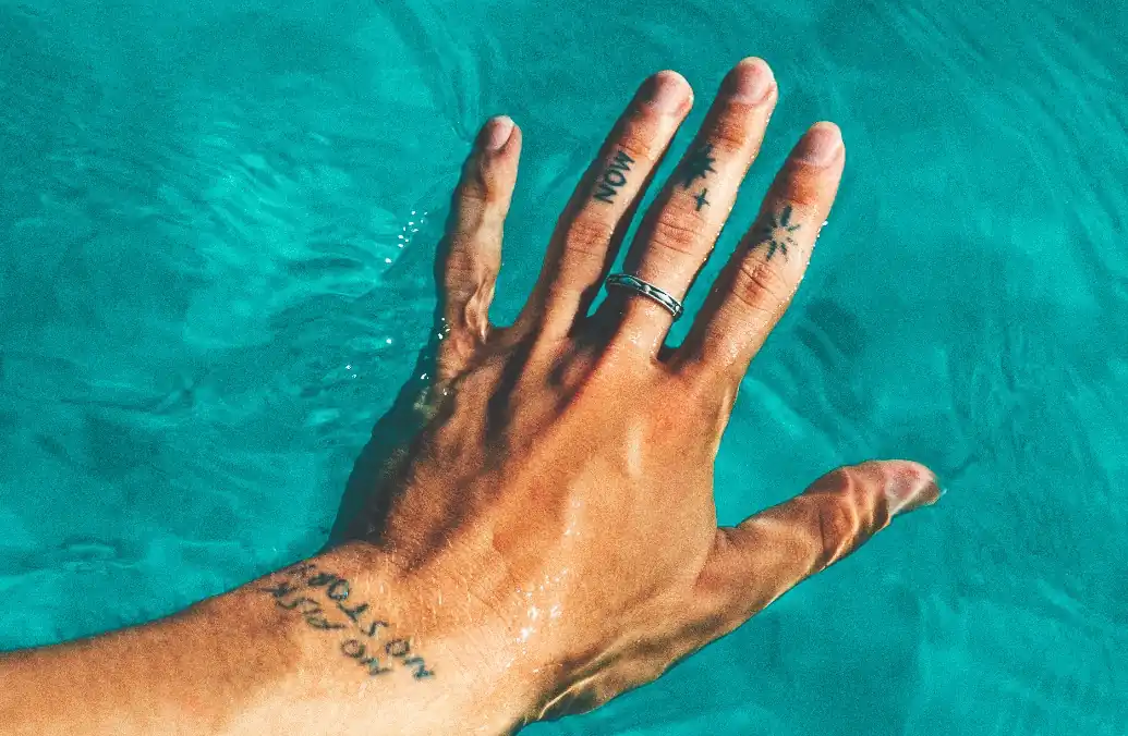 BLUE ASS WATER                              / apple music