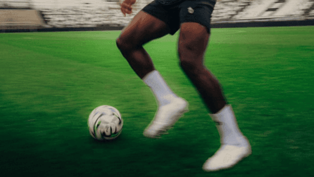 Ballers At His Feet 