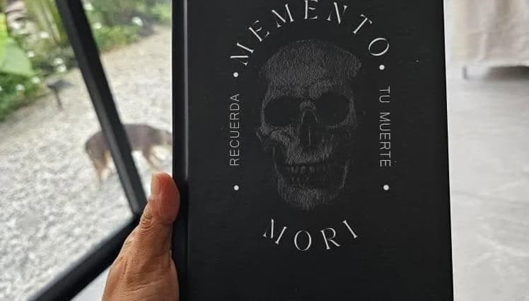 Libro Memento Mori (AMAZON MUNDIAL)