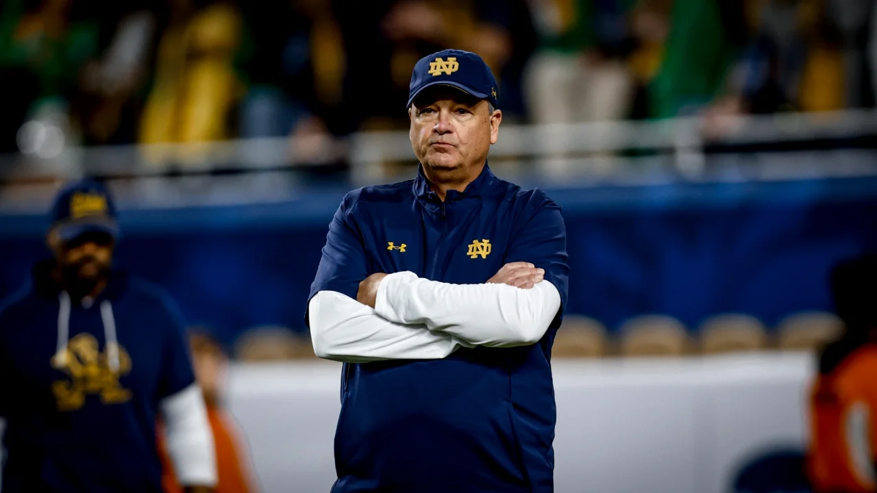 Ahead of Schedule: Irish Quarterbacks Enter Fall Camp with a Year of Denbrock’s Playbook