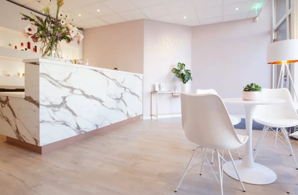 Salon Location