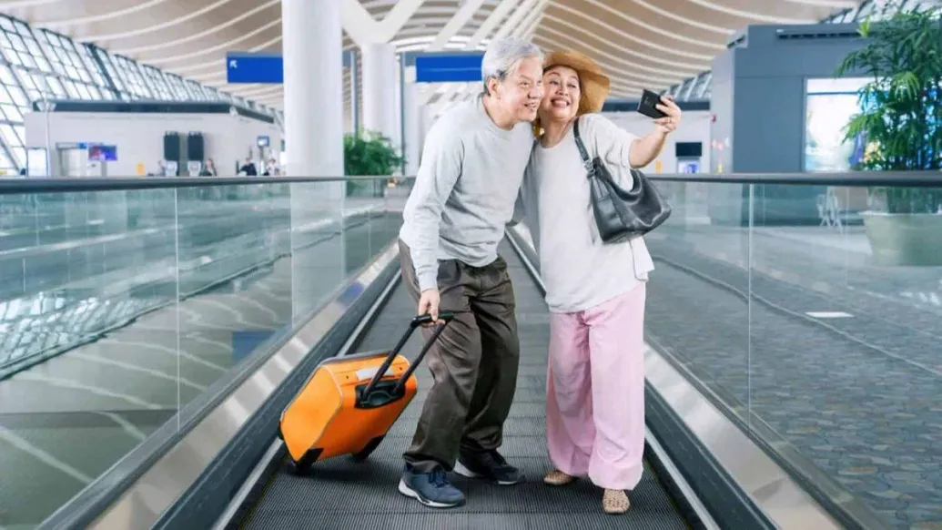 {65+Age} Is There a Senior Citizen Discount on Frontier Flights?