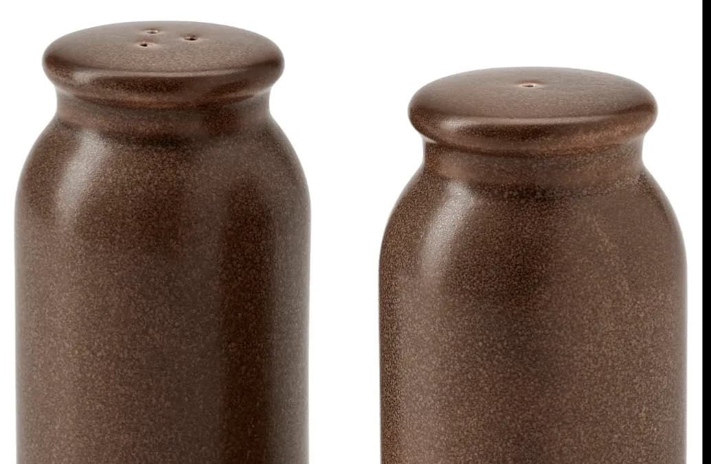 Salt & pepper shakers