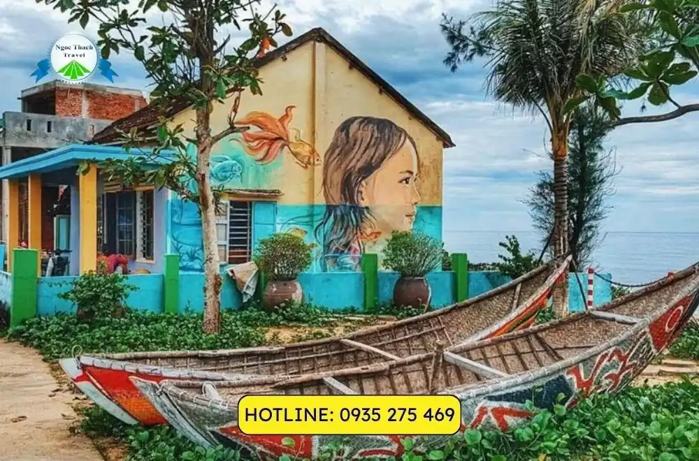 Làng Bích Họa Tam Thanh – Ngôi Làng Nhỏ Kể Câu Chuyện Lớn Bằng Màu Sắc