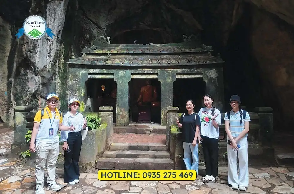 Động Tàng Chơn: Khám Phá Kho Tàng Văn Hóa Lịch Sử Ngũ Hành Sơn