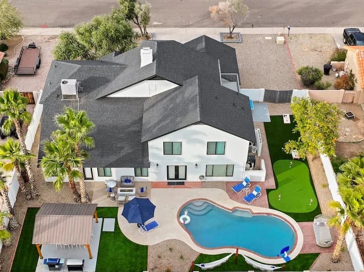 Home in Scottsdale · ★4.95 · 5 bedrooms · 11 beds · 3.5 private baths