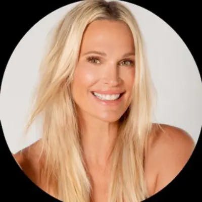 Molly Sims's profile image