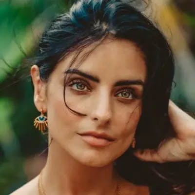 Aislinn Derbez's profile image